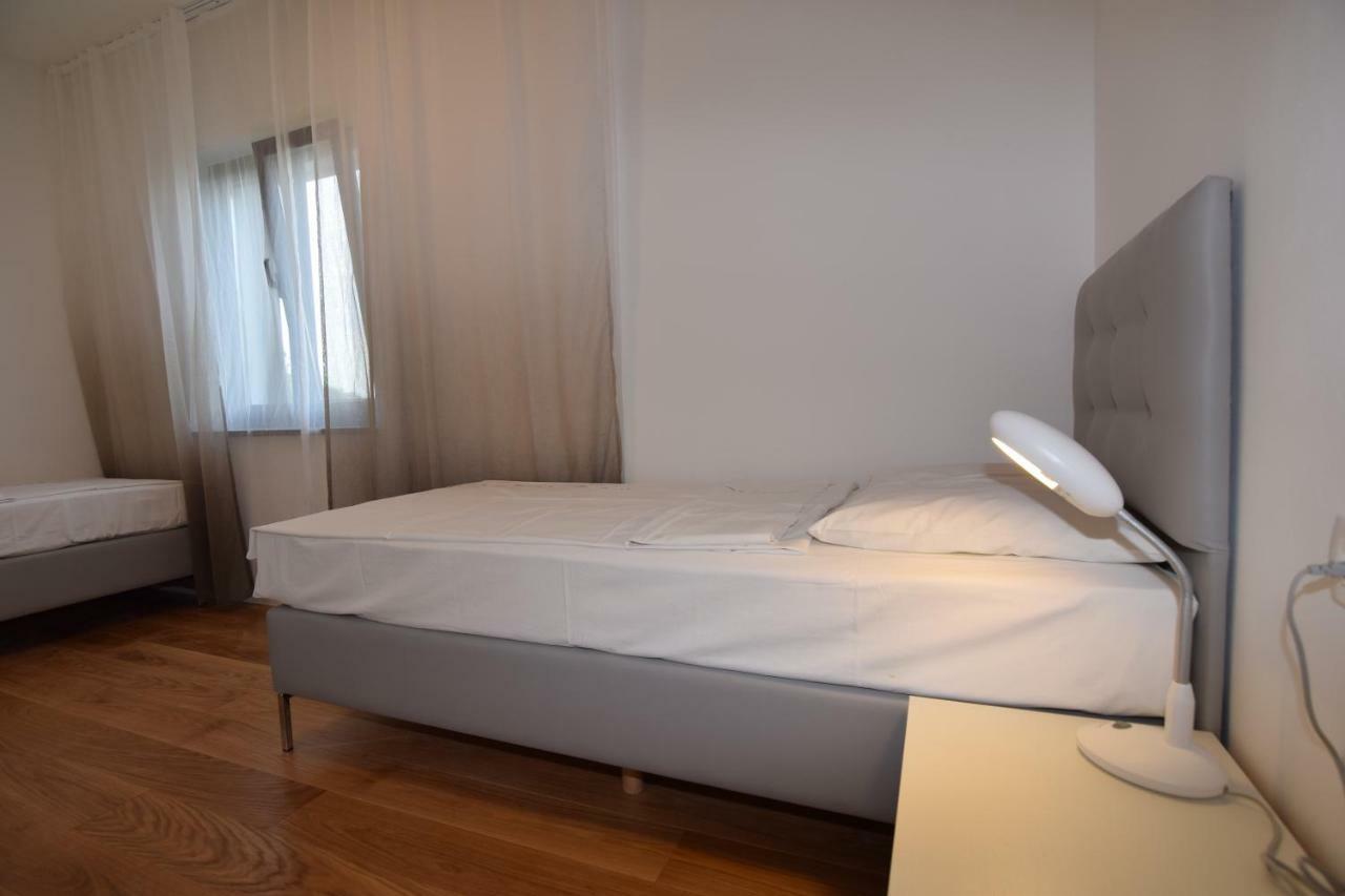Apartments Pavic Valbandon Fažana Extérieur photo